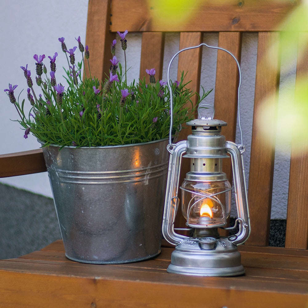 Feuerhand 276 storm lantern